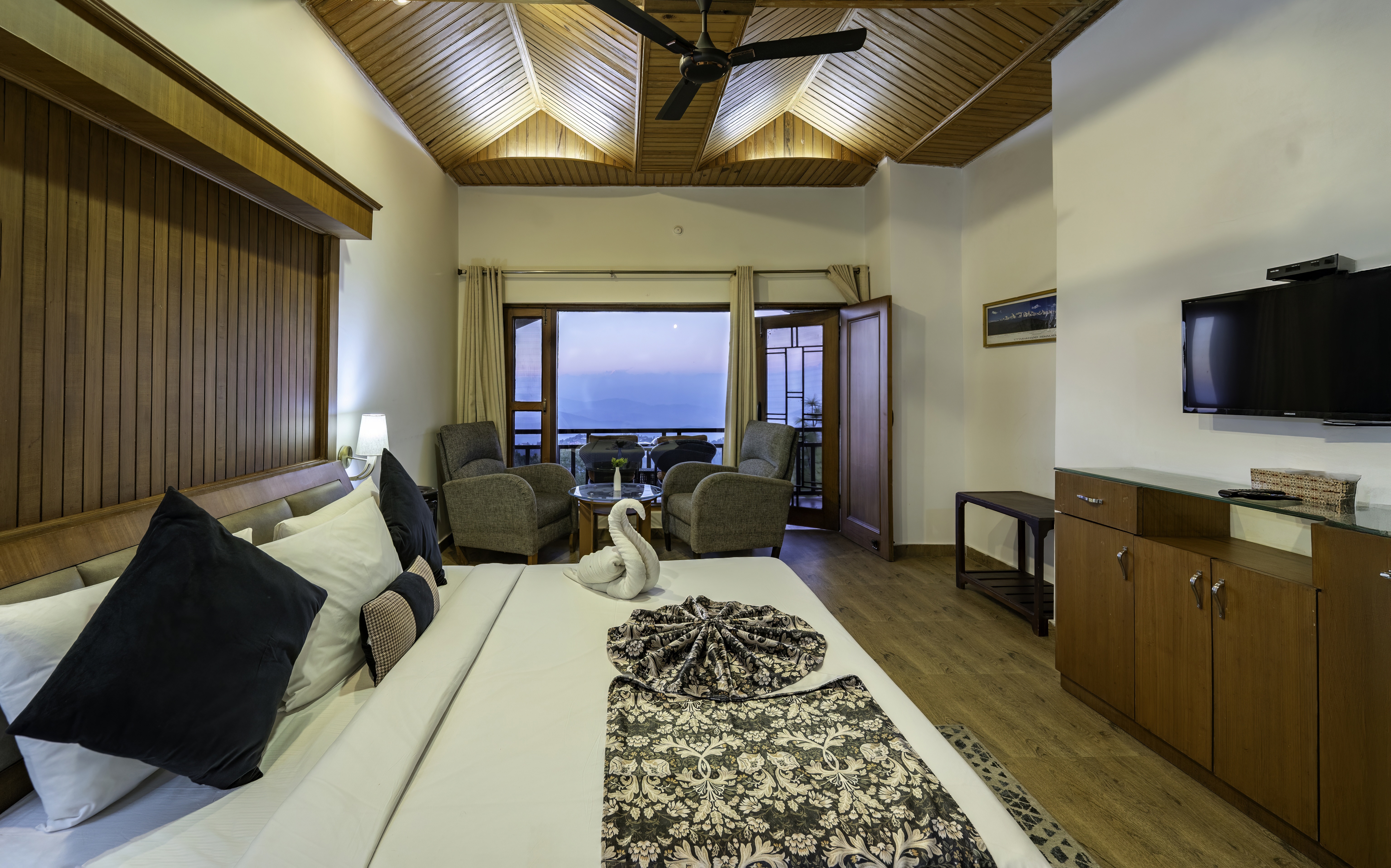 Marketing & Advertising by Hash 9 Digital