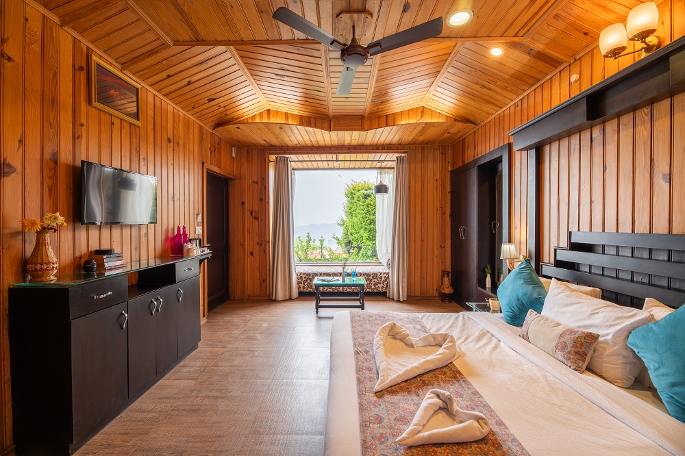 Himalayan Suite at Ojaswi Himalayan Resort Mukteshwar with panoramic Himalayan mountain views